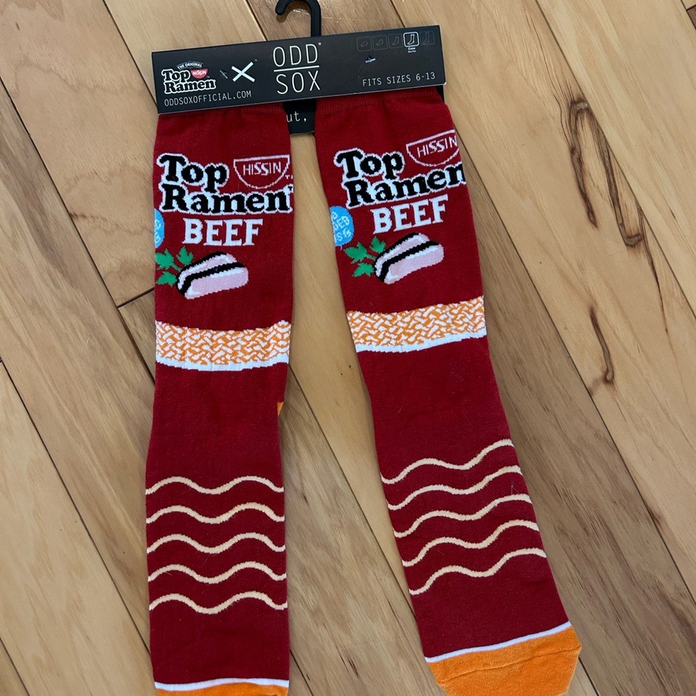 NWT Odd Sox Top Ramen Beef Red Socks